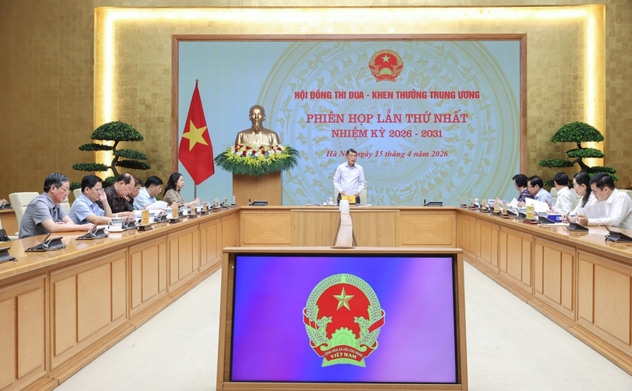 Thủ tướng yêu cầu rà soát, tránh trùng lặp khi phát động phong trào thi đua mới 